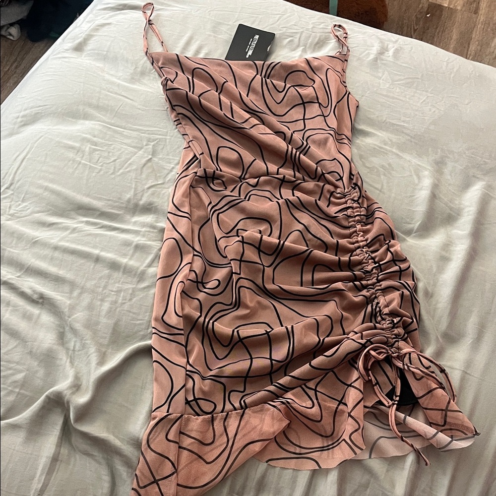PrettyLittleThing Swirl Patterned Tan Mini Dress